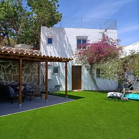 Semesterbostad Country *