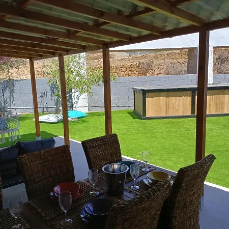 Vakantiehuis Country *